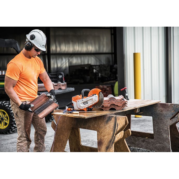 49879d7b-5a17-41a8-4fce-08dda42a9719